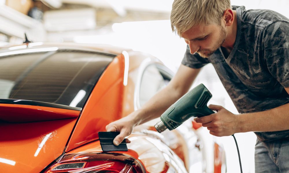 car-wrapping-with-foil-drying-with-fan-car-service.jpg