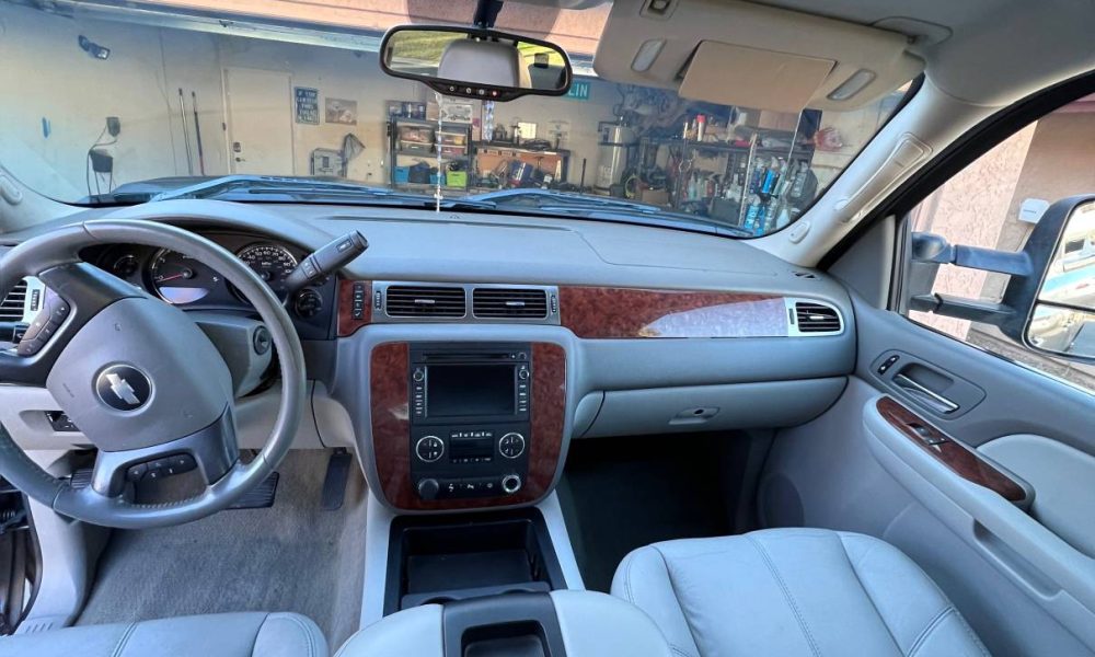 interior-mobile-detailing-opt